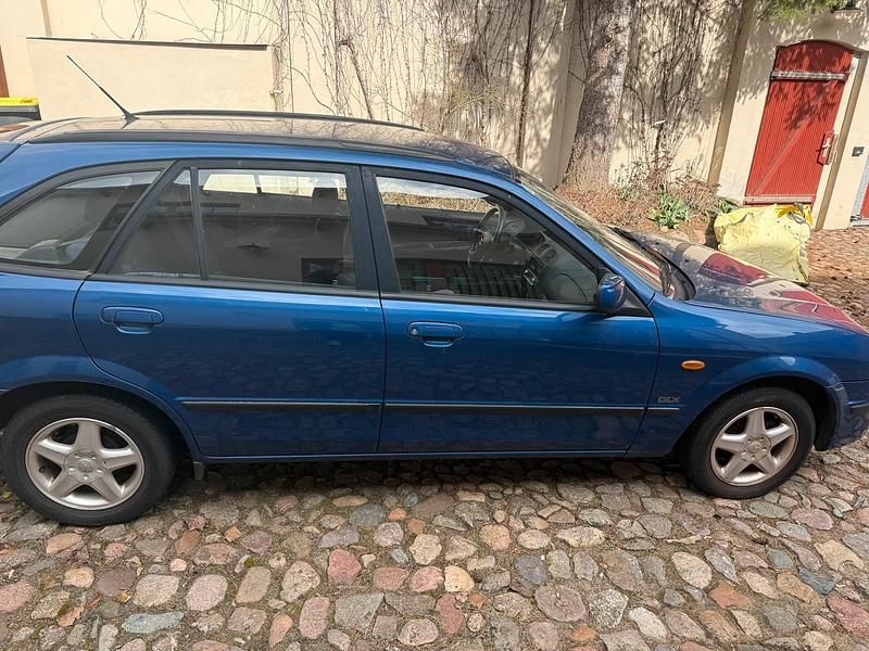 Gebraucht Mazda 323 88 PS (64 kW) 2000 Blau Kleinwagen