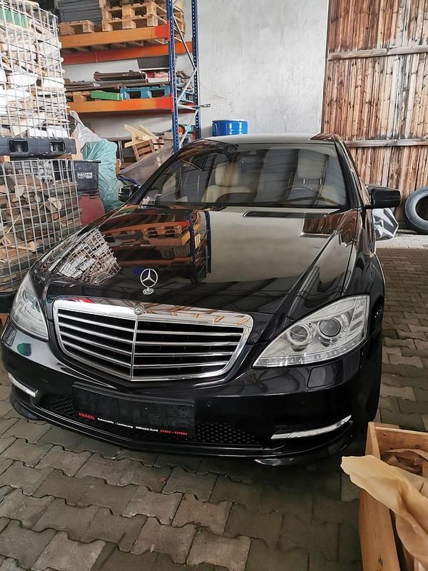 Andere farben Gebraucht 2009 Mercedes S450 Style Limousine | 16.900 € - Bild 1/4