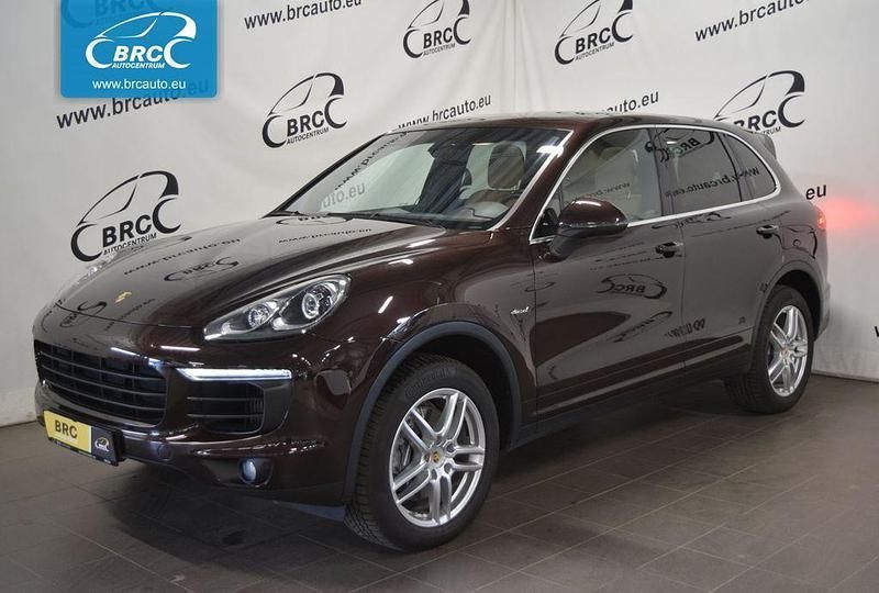 Rot Gebraucht 2017 Porsche Cayenne SUV | 29.900 € - Bild 1/4