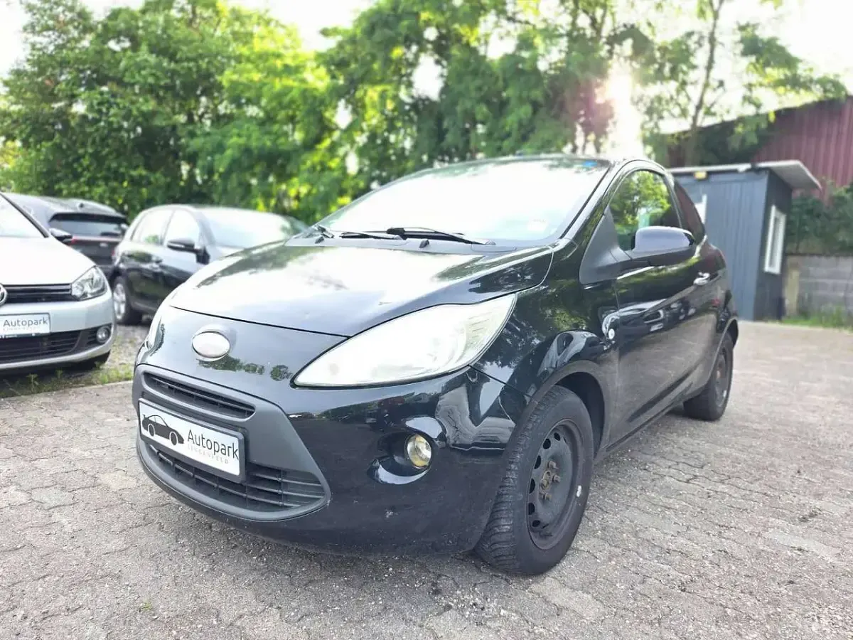 Gebraucht Ford Ka Titanium 69 PS (50 kW) 2010 Midnightschwarz metallic Kleinwagen