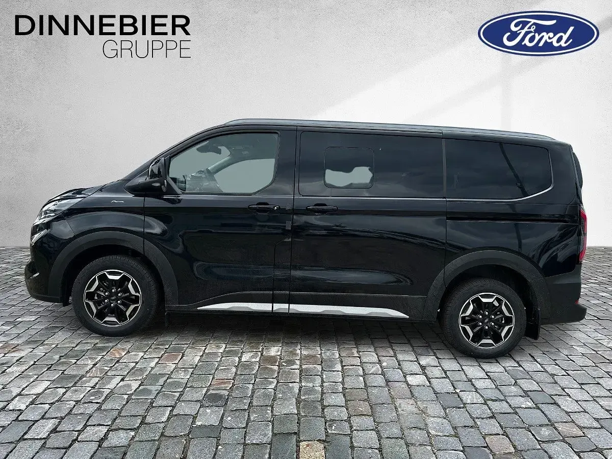 Neu Ford Tourneo Custom Active 170 PS (125 kW) 2026 Schwarz (metallic) Van