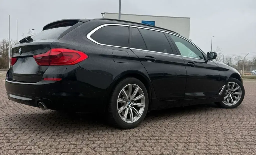 Gebraucht BMW 530 252 PS (185 kW) 2019 Schwarz Kombi