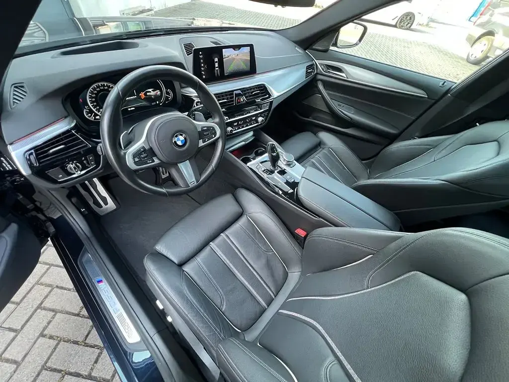 Gebraucht BMW M550 Performance 400 PS (294 kW) 2018 Schwarz Limousine