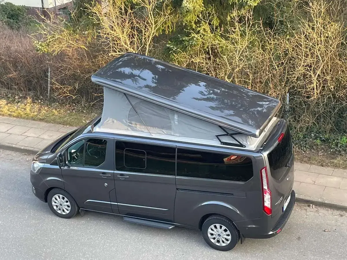 Gebraucht Ford Tourneo Custom Titanium 131 PS (96 kW) 2020 Grau Van
