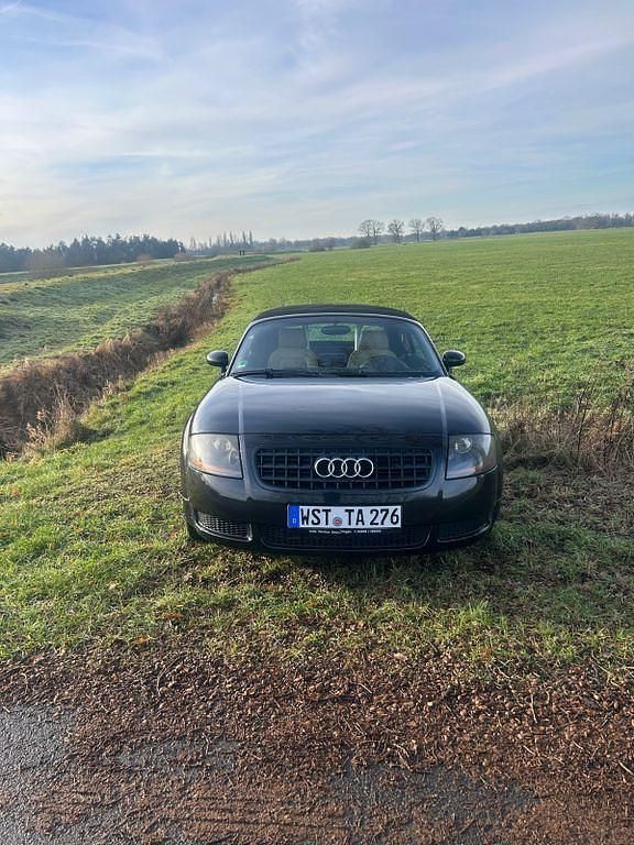 Schwarz Gebraucht 2004 Audi TT Roadster Sport Cabrio | 5.400 € (Fairer Preis) - Bild 1/4