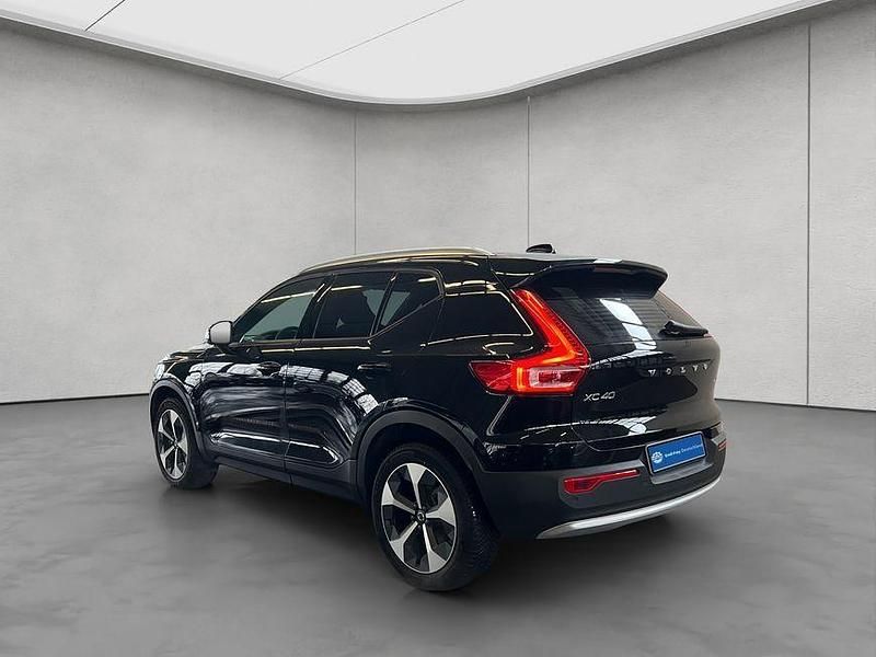 Gebraucht Volvo XC40 163 PS (119 kW) 2024 Schwarz SUV