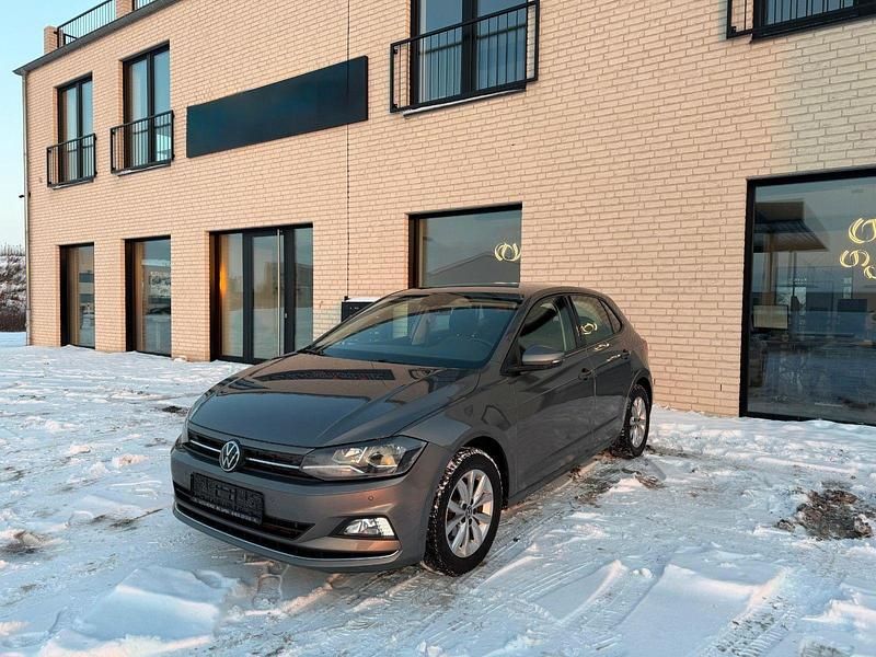 Gebraucht VW Polo Highline 95 PS (69 kW) 2021 Grau Kleinwagen