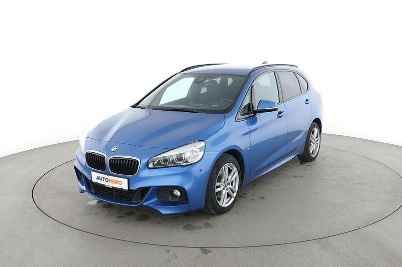 Blau Gebraucht 2017 BMW 220 Active Tourer M Sport Van / Kleinbus | 18.700 € (Etwas zu teuer) - Bild 1/3