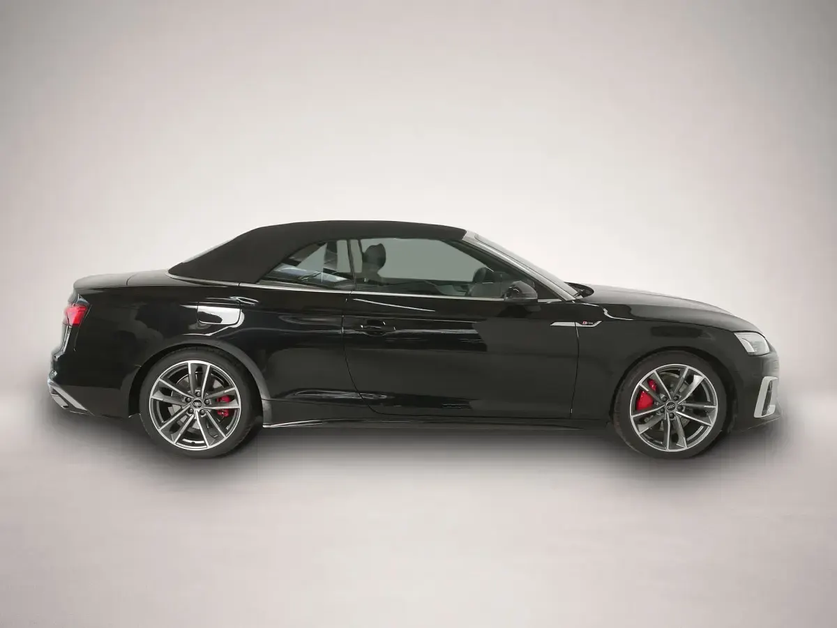 Gebraucht Audi A5 Cabriolet S-Line 265 PS (194 kW) 2024 Mythosschwarz metallic Cabrio