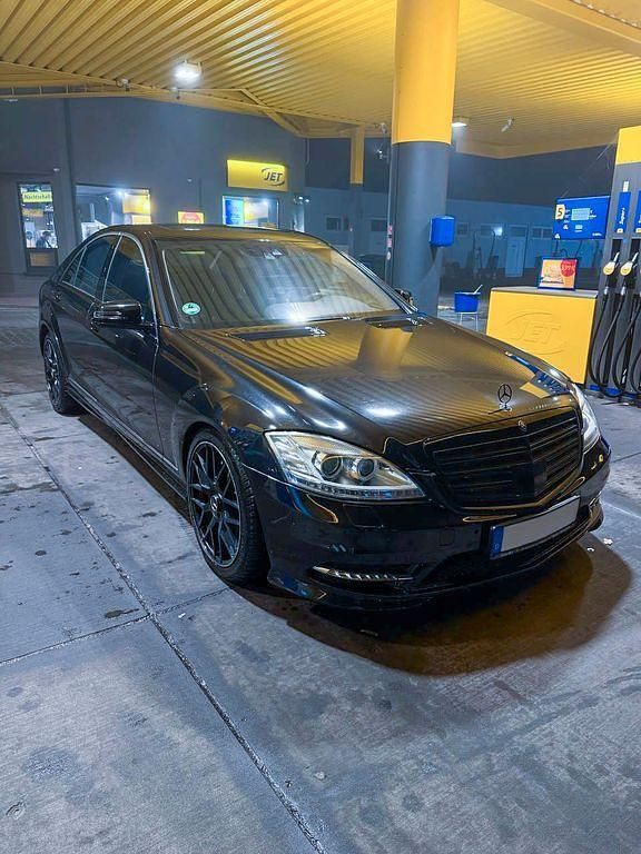 Gebraucht Mercedes S350 258 PS (189 kW) 2011 Schwarz Limousine
