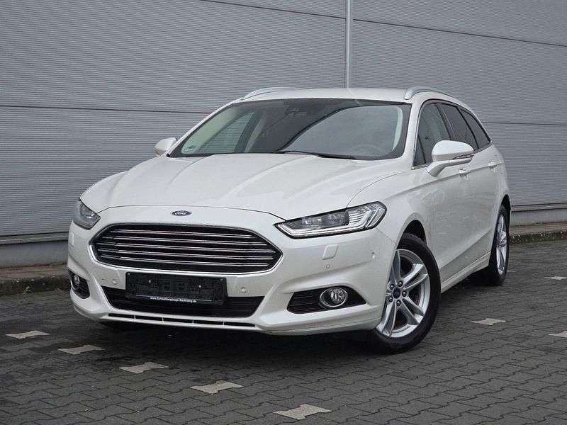 Gebraucht Ford Mondeo Titanium 179 PS (131 kW) 2016 Weiß Kombi