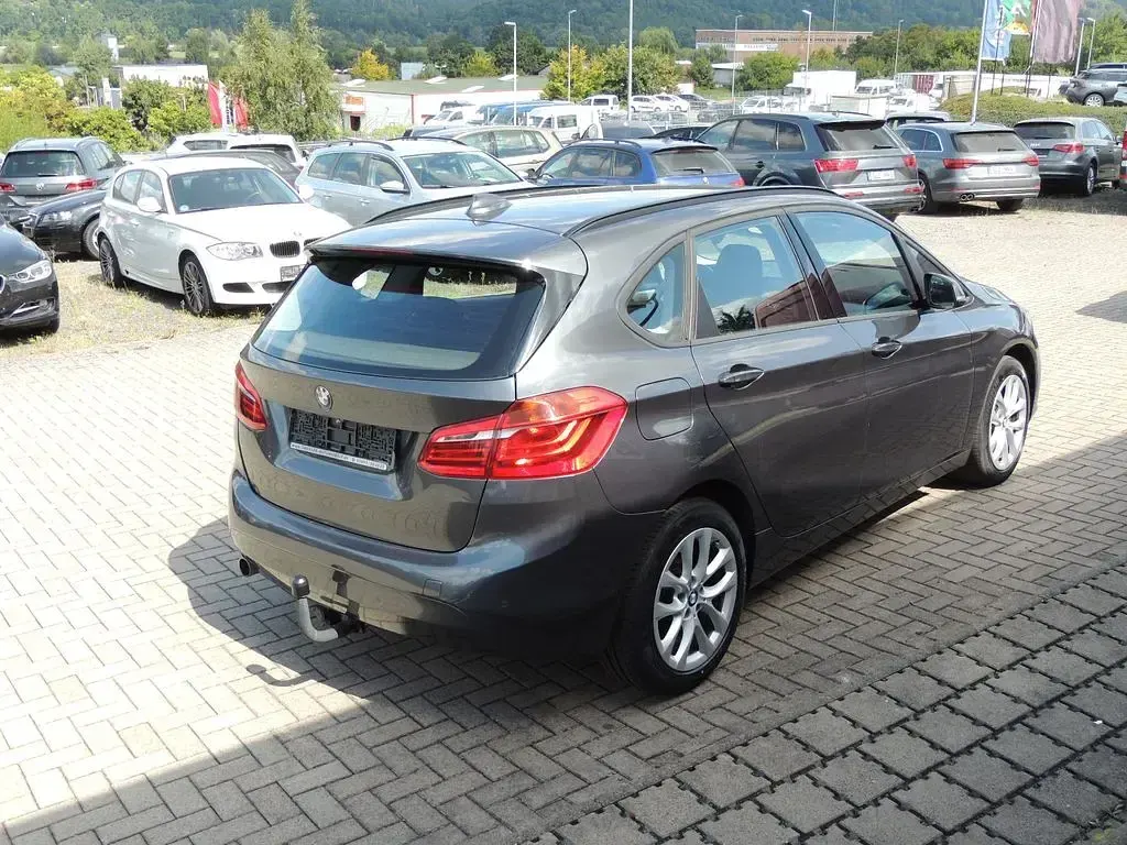 Używany BMW 218 Basis 150 KM (110 kW) 2016 Szary Kombi