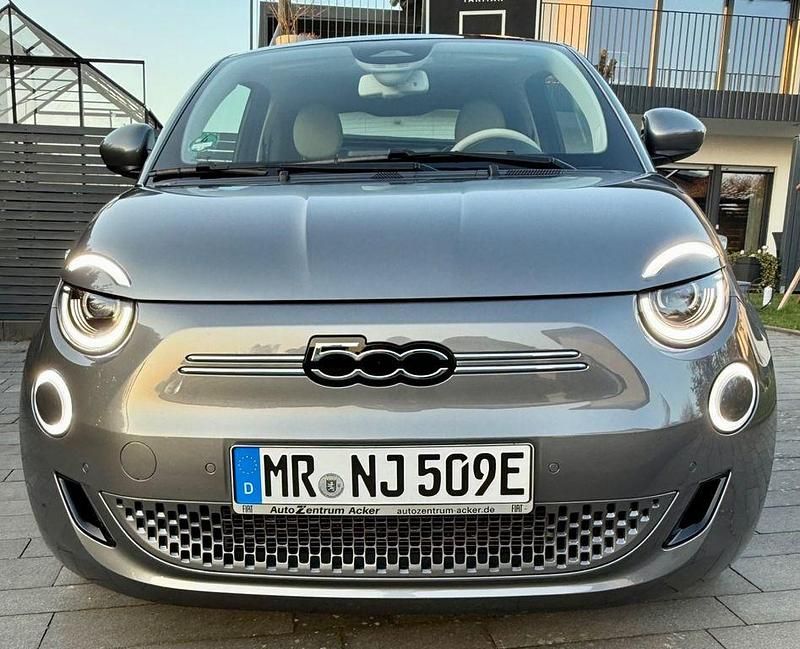 Gebraucht Fiat 500e 86 kW (118 PS) 2023 Grau