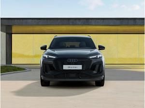 Neu Audi e-tron S-Line 225 kW (306 PS) 2026 Grau (magnetgrau) SUV