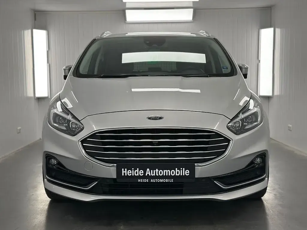 Używany Ford S-MAX Titanium 150 KM (110 kW) 2021 Srebrny Minivan