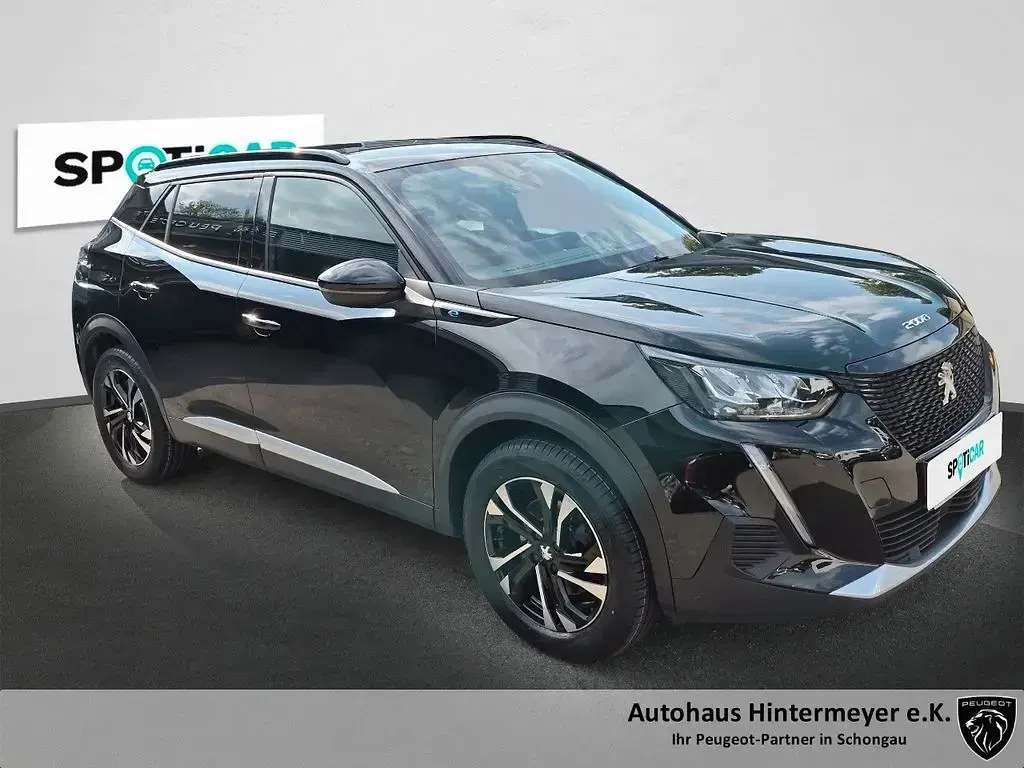 Gebraucht Peugeot e-2008 Allure 100 kW (136 PS) 2022 Schwarz SUV