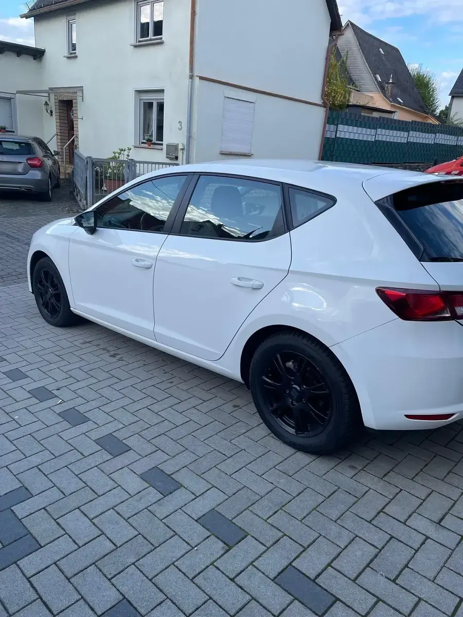 Używany Seat Leon 150 KM (110 kW) 2014 Biały Kombi
