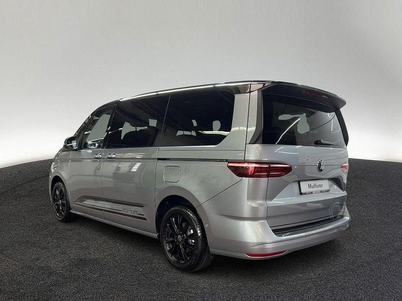 Neu VW Multivan Edition 150 PS (110 kW) 2025 Silber Van