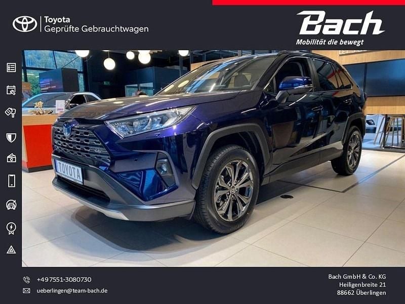 Blau Gebraucht 2024 Toyota RAV4 Hybrid Team SUV | 39.260 € (Superpreis) - Bild 1/4
