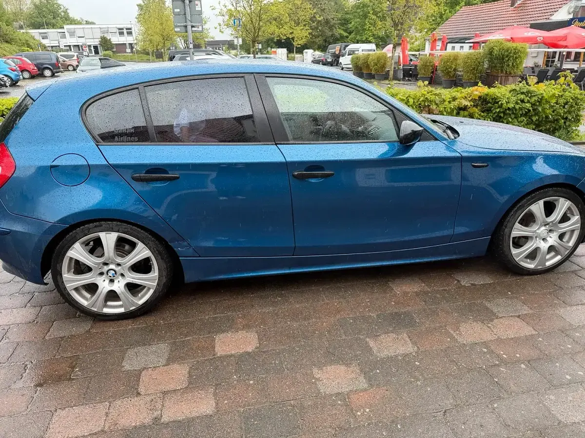 Gebraucht BMW 318 139 PS (102 kW) 2005 Blau Kleinwagen