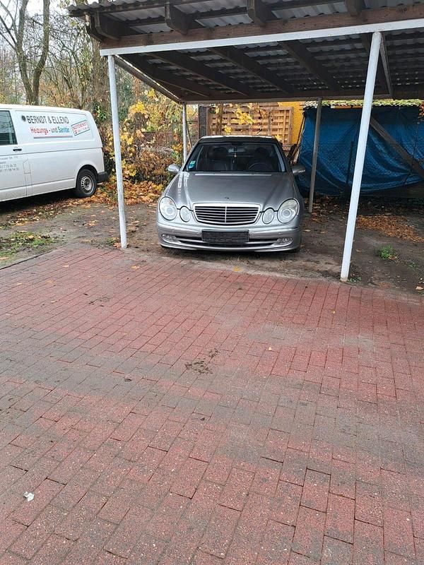 Gebraucht Mercedes E320 Avantgarde 204 PS (150 kW) 2004 Grau Limousine