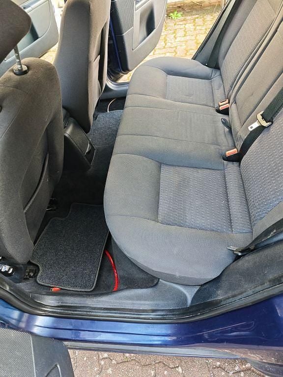 Gebraucht Ford Mondeo 170 PS (125 kW) 2001 Blau Limousine