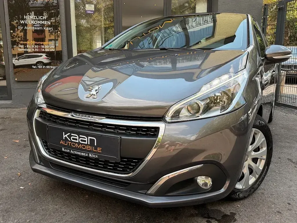 Gebraucht Peugeot 208 Active 83 PS (61 kW) 2019 Platiniumgrau/metallic Kleinwagen