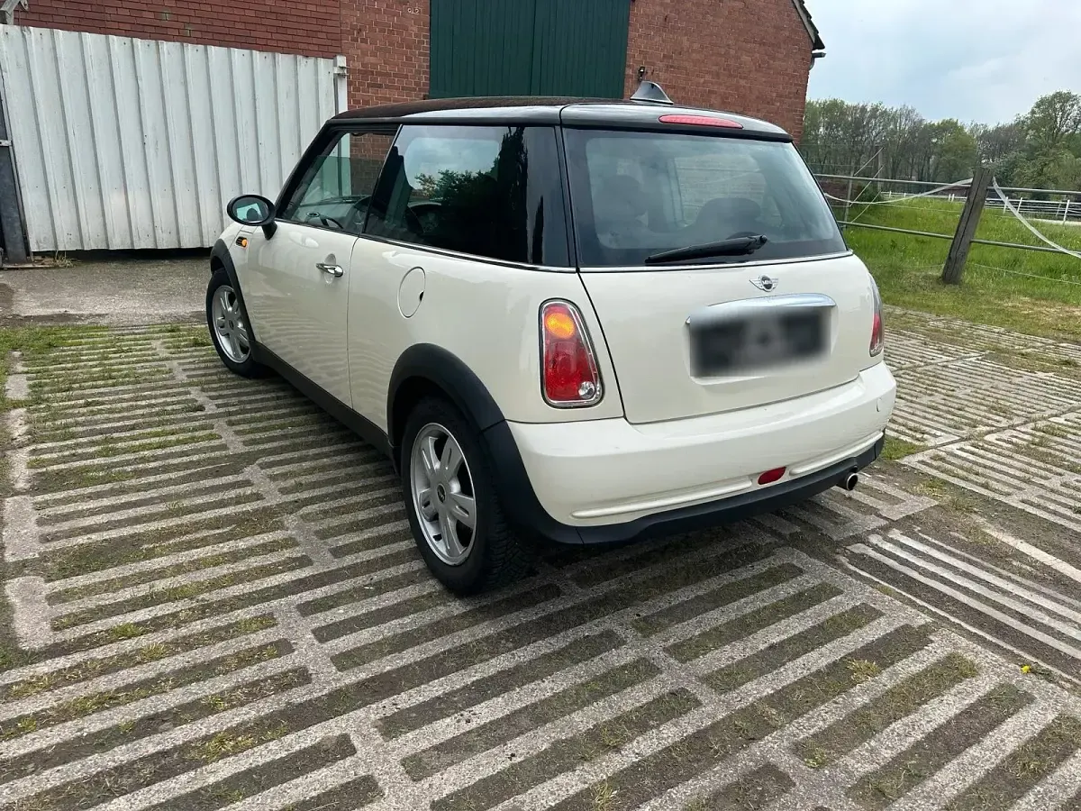 Gebraucht Mini Cooper 120 PS (88 kW) 2005 Weiß Kleinwagen
