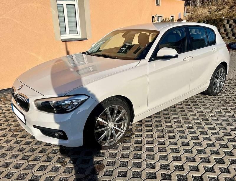 Gebraucht BMW 116 109 PS (80 kW) 2016 Weiß Kleinwagen