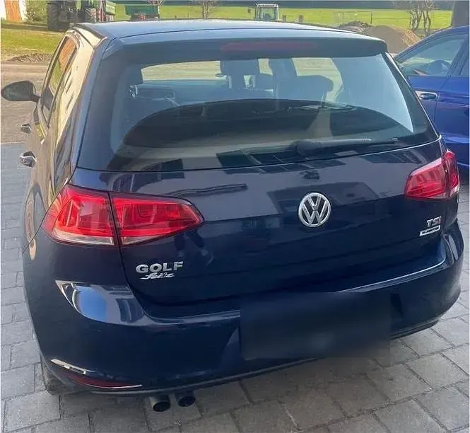 Second-hand VW Golf VII 125 CP (91 kW) 2015 Albastru Berlinǎ