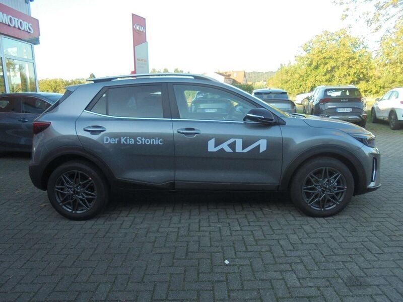 Gebraucht Kia Stonic 101 PS (74 kW) 2024 Astro grey SUV