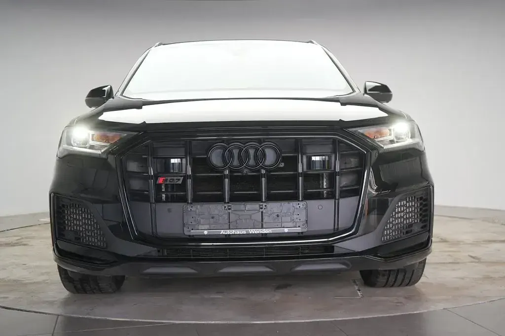 Gebraucht Audi SQ7 Competition 507 PS (372 kW) 2022 Mythos black SUV