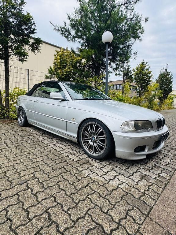 Grau Gebraucht 2000 BMW 325 Cabriolet Sport Line Cabrio | 6.999 € (Guter Preis) - Bild 1/4