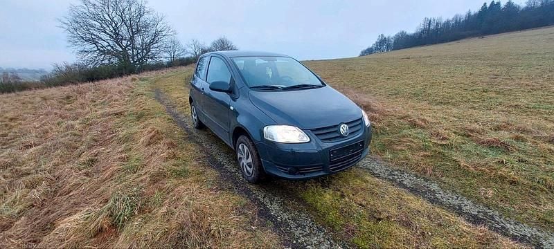 Gebraucht VW Fox 54 PS (39 kW) 2008 Grau Kleinwagen