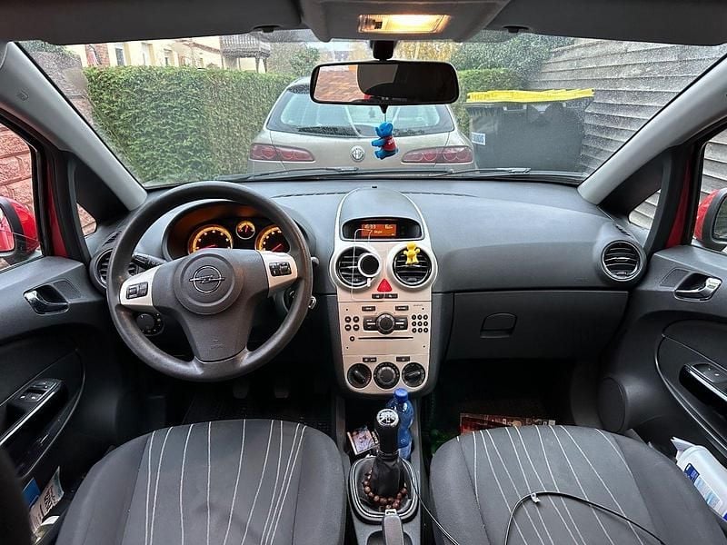 Gebraucht Opel Corsa 80 PS (58 kW) 2008 Rot Limousine