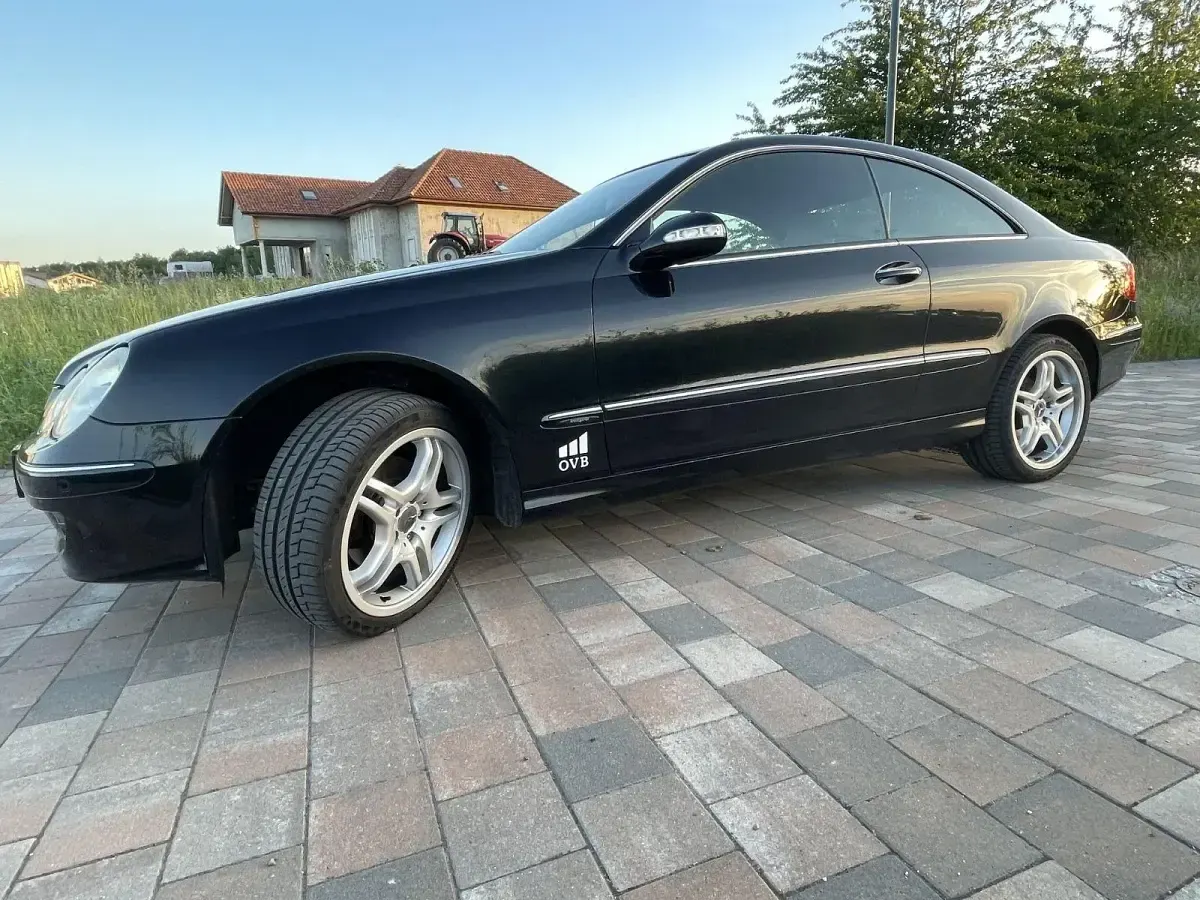 Gebraucht Mercedes CLK200 Avantgarde 184 PS (135 kW) 2007 Schwarz Coupé