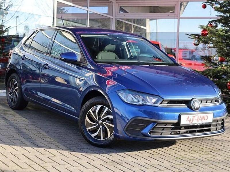 Gebraucht VW Polo Life 95 PS (69 kW) 2023 Blau Kleinwagen