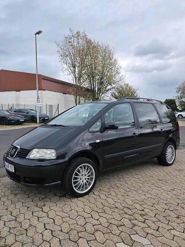 Schwarz Gebraucht 2006 Seat Alhambra Van / Kleinbus | 2.450 € (Superpreis) - Bild 1/4