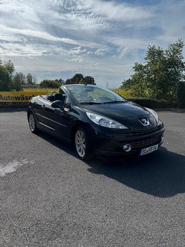 Schwarz Gebraucht 2008 Peugeot 207 CC Cabrio | 3.000 € (Fairer Preis) - Bild 1/4