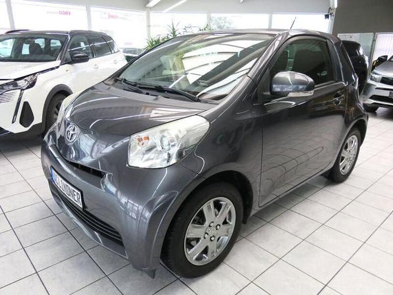 Gebraucht Toyota iQ 75 PS (55 kW) 2013 Grau Kleinwagen