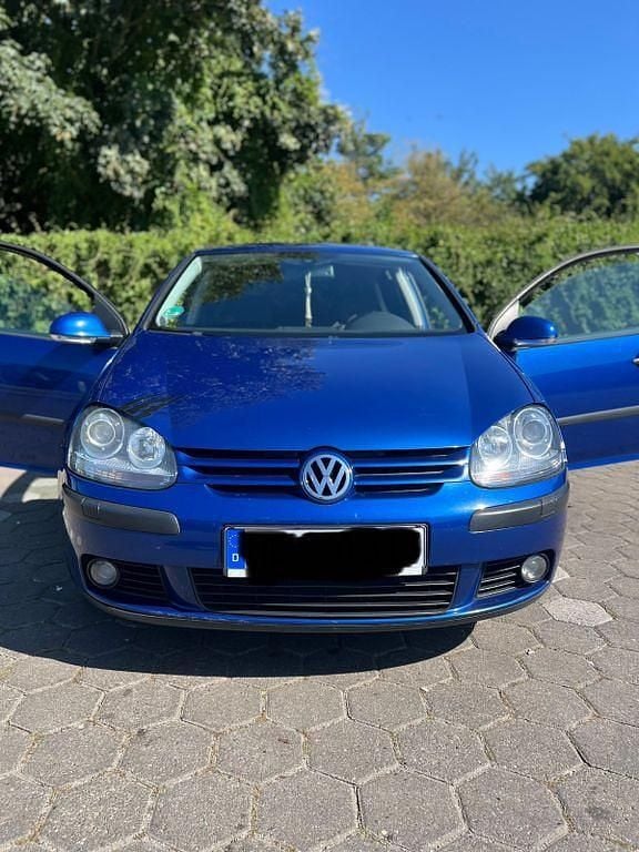 Blau Gebraucht 2004 VW Golf IV Trendline Limousine | 2.990 € (Fairer Preis) - Bild 1/4