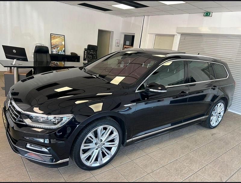Gebraucht VW Passat R-line 239 PS (175 kW) 2015 Schwarz Kombi