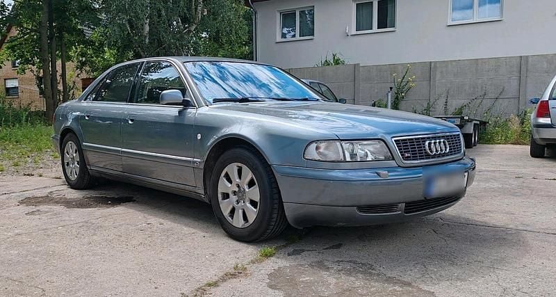 Silber Gebraucht 1997 Audi A8 Limousine | 2.550 € (Superpreis) - Bild 1/4