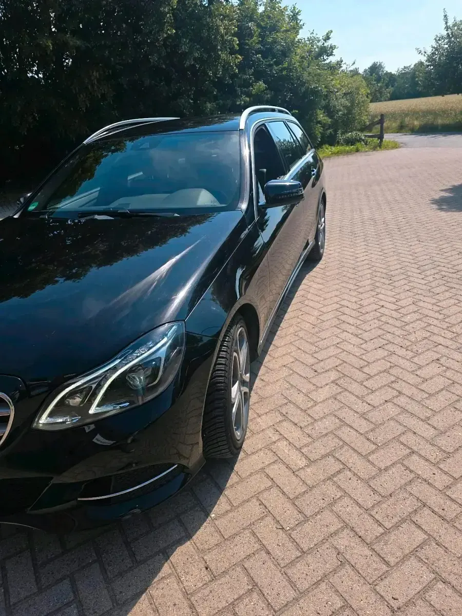 Gebraucht Mercedes E250 Avantgarde 211 PS (155 kW) 2016 Schwarz Kombi