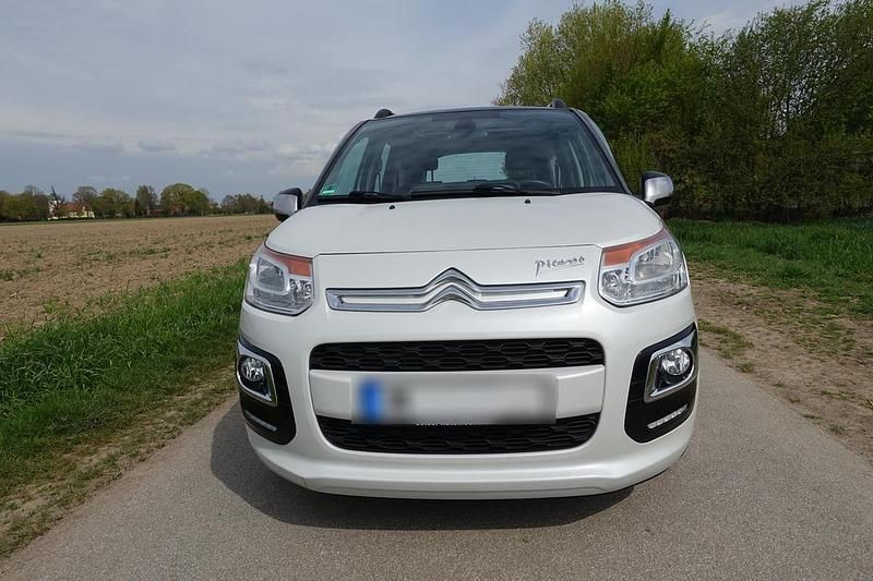 Second-hand Citroën C3 SELECTION 120 CP (88 kW) 2014 Alb Monovolum
