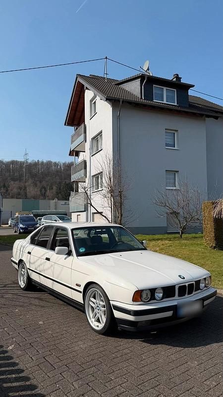 Gebraucht BMW 525 192 PS (141 kW) 1994 Weiß Limousine