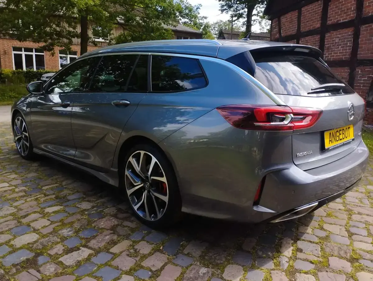 Gebraucht Opel Insignia 230 PS (169 kW) 2020 Licht grau m2 Kombi