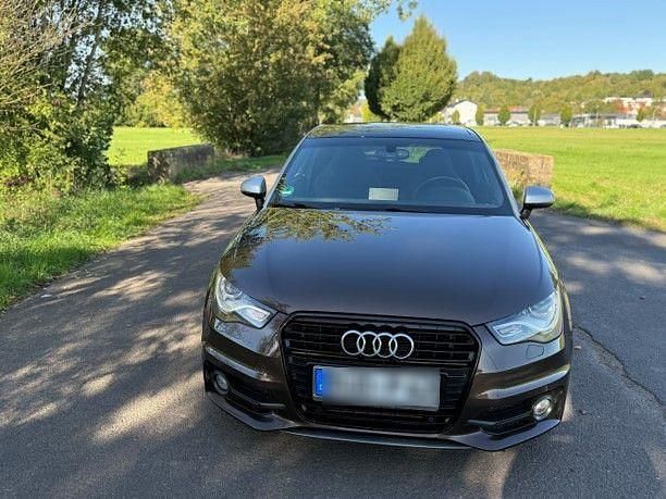 Gebraucht Audi A1 S-Line 185 PS (136 kW) 2012 Braun Kleinwagen