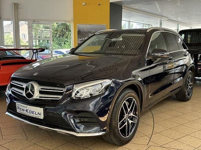 Cavansitblau (metallic) Gebraucht 2018 Mercedes GLC250 AMG line SUV | 30.999 € (Fairer Preis) - Bild 1/4