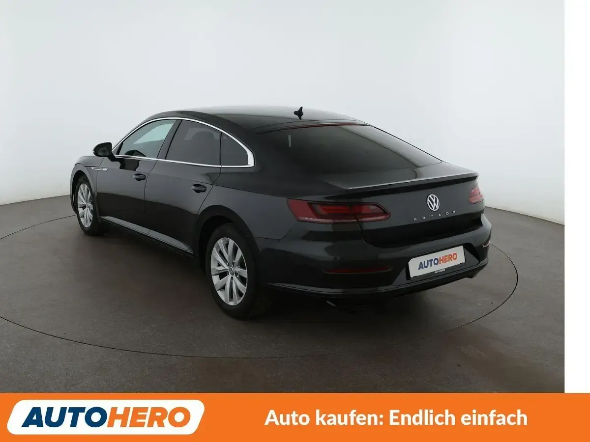 Gebraucht VW Arteon 150 PS (110 kW) 2019 Schwarz Kleinwagen